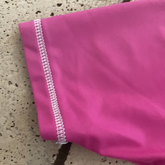 Lullah bette size 6-7 rash guard - Picture 5 of 10